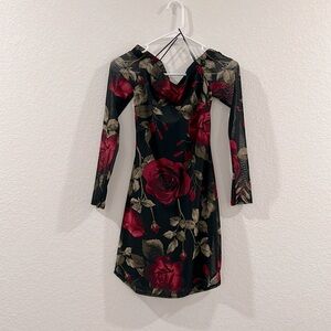 NWOT Guess Off the shoulder long sleeve Rose Dress - Size M